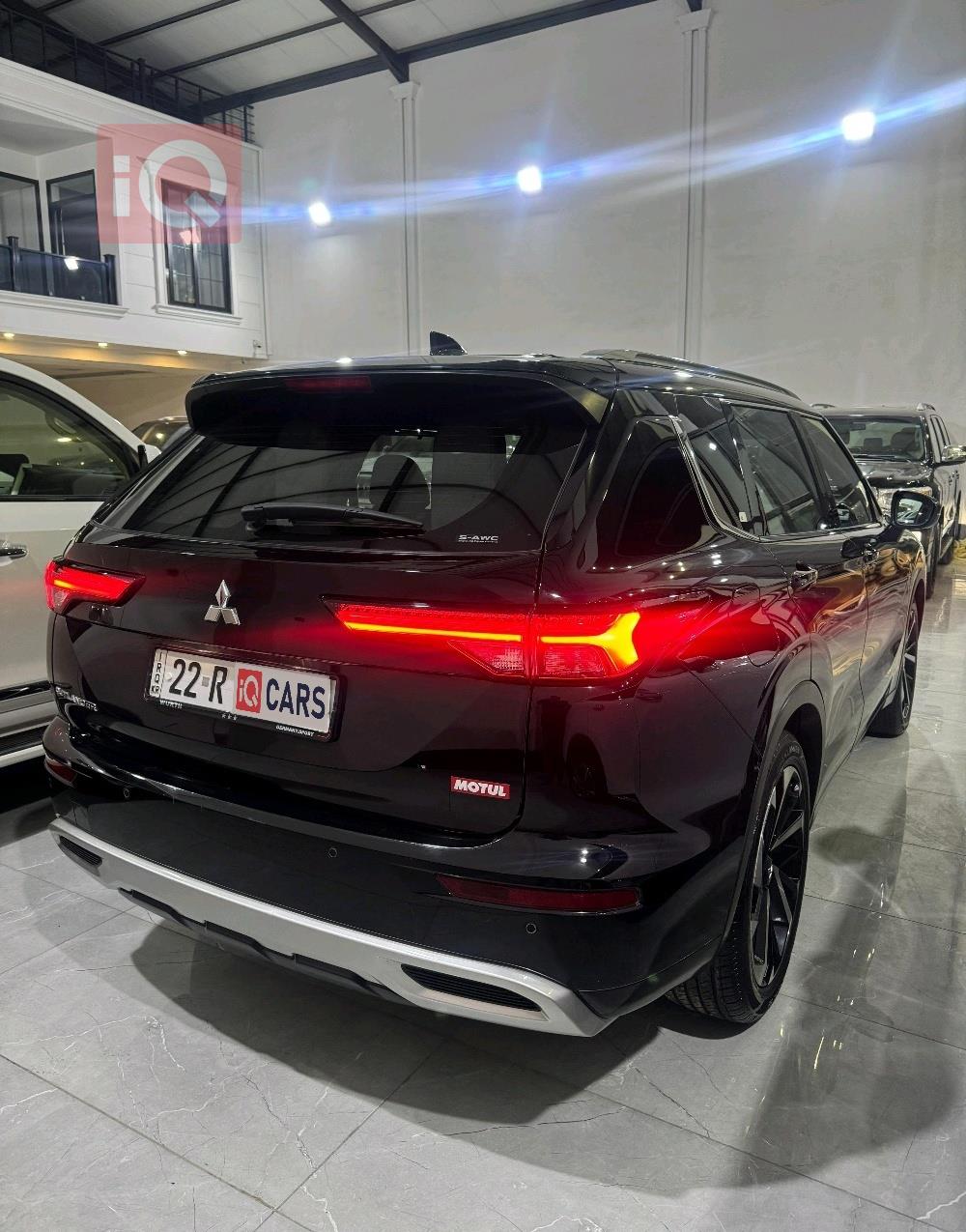 ميتسوبيشي اوتلاندر